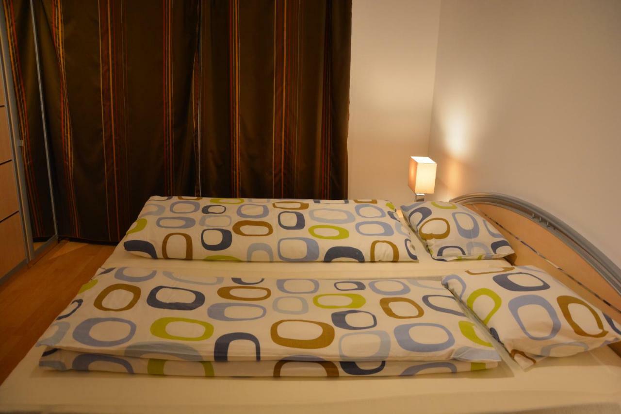 Apartman Zderadova Brünn Exterior foto