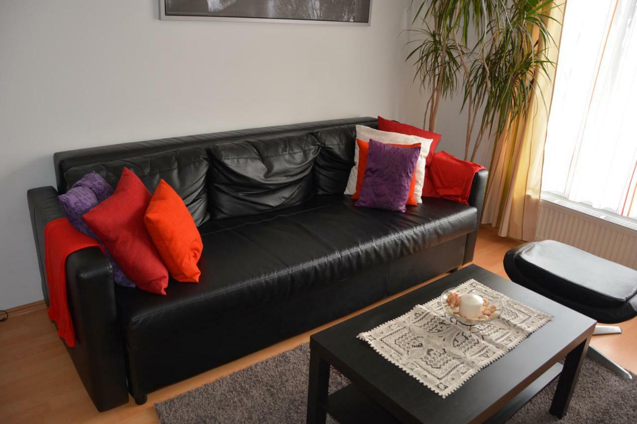 Apartman Zderadova Brünn Exterior foto